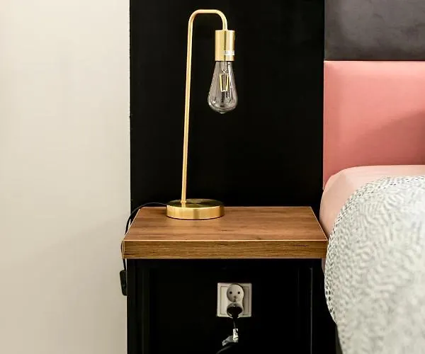 מלון דירות Cooltour 3*