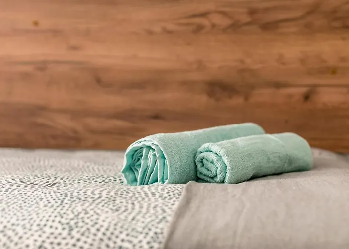 Cooltour מלון דירות 3*